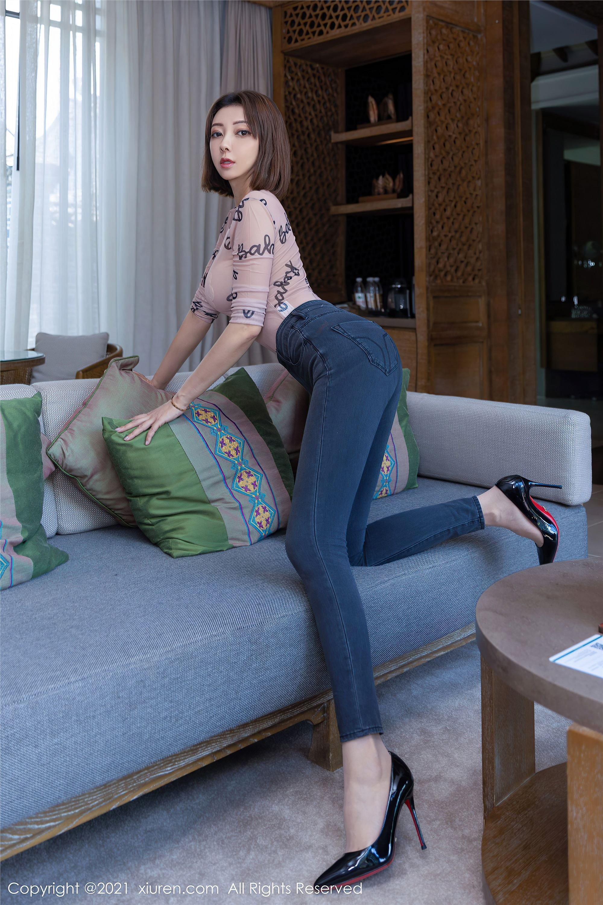 XIUREN秀人网 2021.08.05 No.3760 果儿Victoria